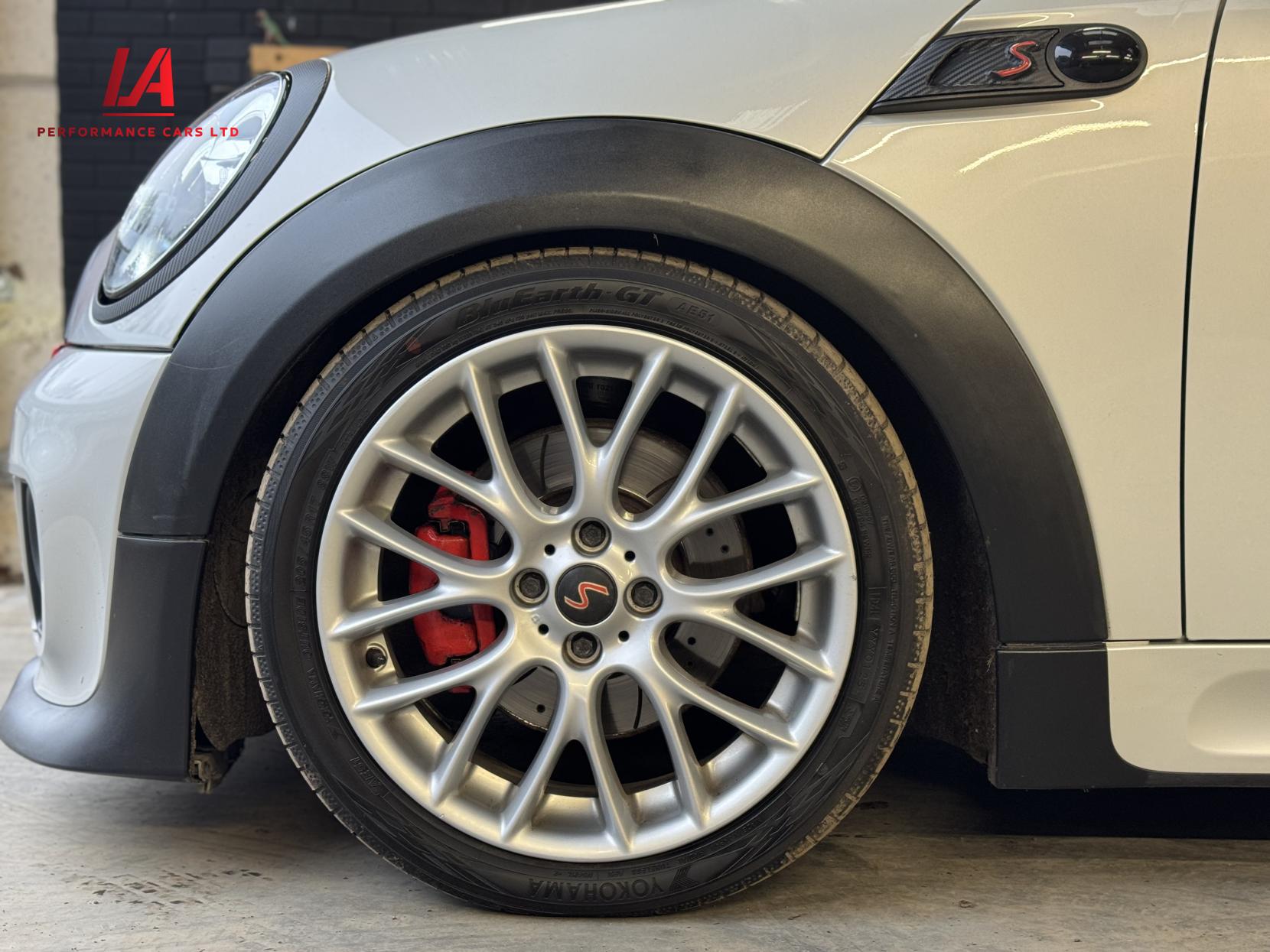 MINI Hatch 1.6 Cooper S Hatchback 3dr Petrol Manual Euro 5 (s/s) (184 ps)