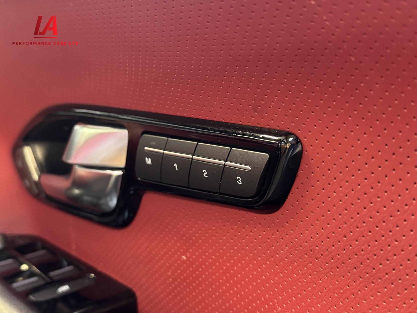 Land Rover Range Rover Evoque 2.2 SD4 Dynamic SUV 5dr Diesel Auto 4WD Euro 5 (s/s) (190 ps)