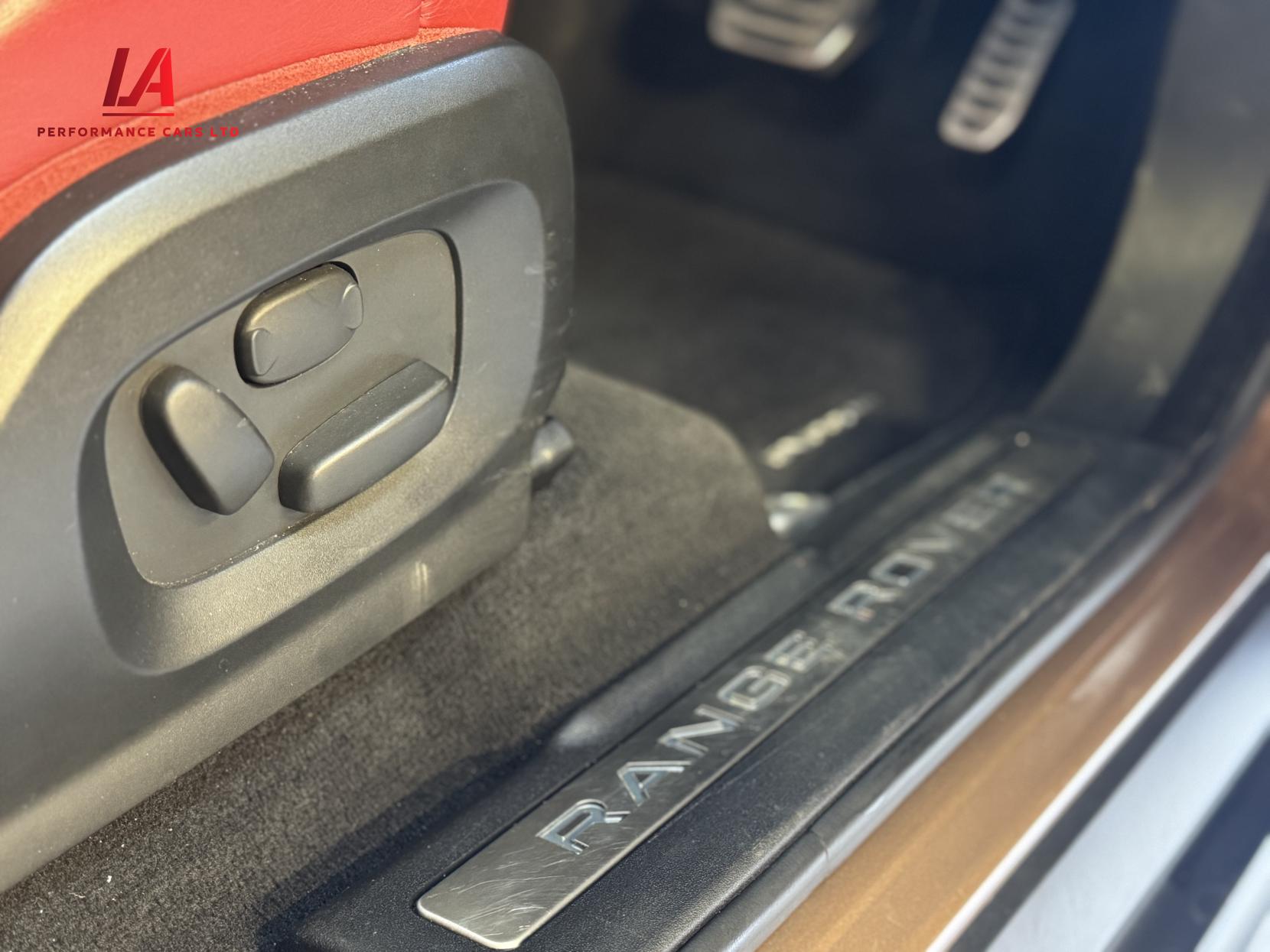 Land Rover Range Rover Evoque 2.2 SD4 Dynamic SUV 5dr Diesel Auto 4WD Euro 5 (s/s) (190 ps)