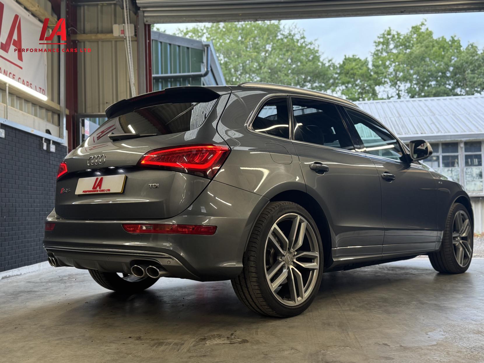 Audi SQ5 3.0 BiTDI V6 SUV 5dr Diesel Tiptronic quattro Euro 5 (s/s) (313 ps)