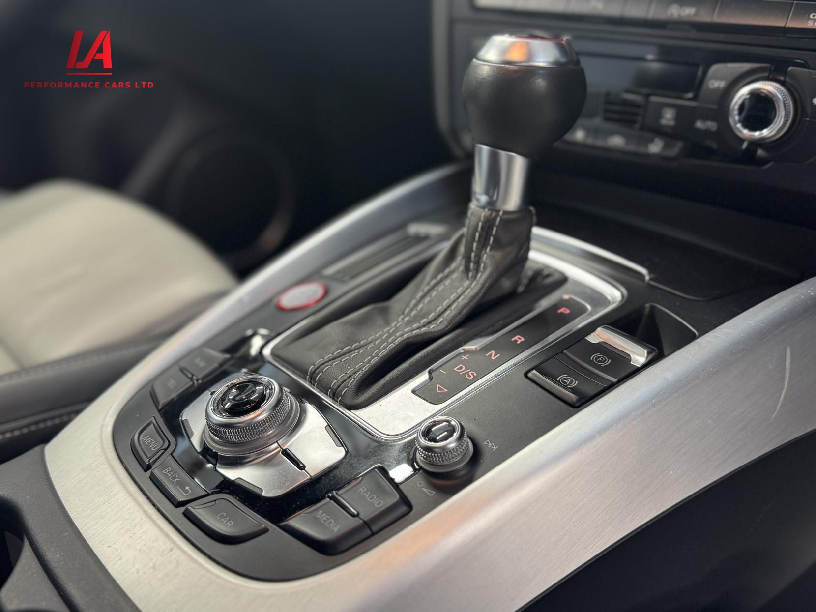 Audi SQ5 3.0 BiTDI V6 SUV 5dr Diesel Tiptronic quattro Euro 5 (s/s) (313 ps)