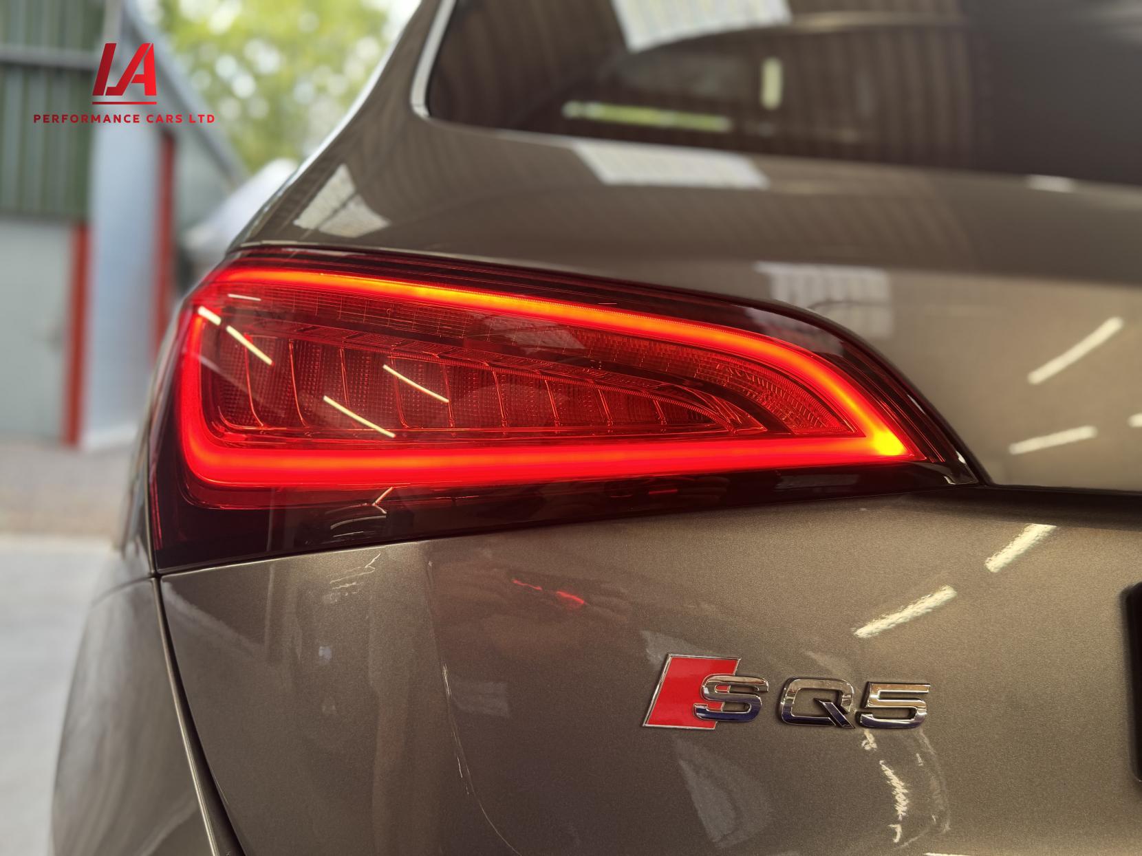 Audi SQ5 3.0 BiTDI V6 SUV 5dr Diesel Tiptronic quattro Euro 5 (s/s) (313 ps)