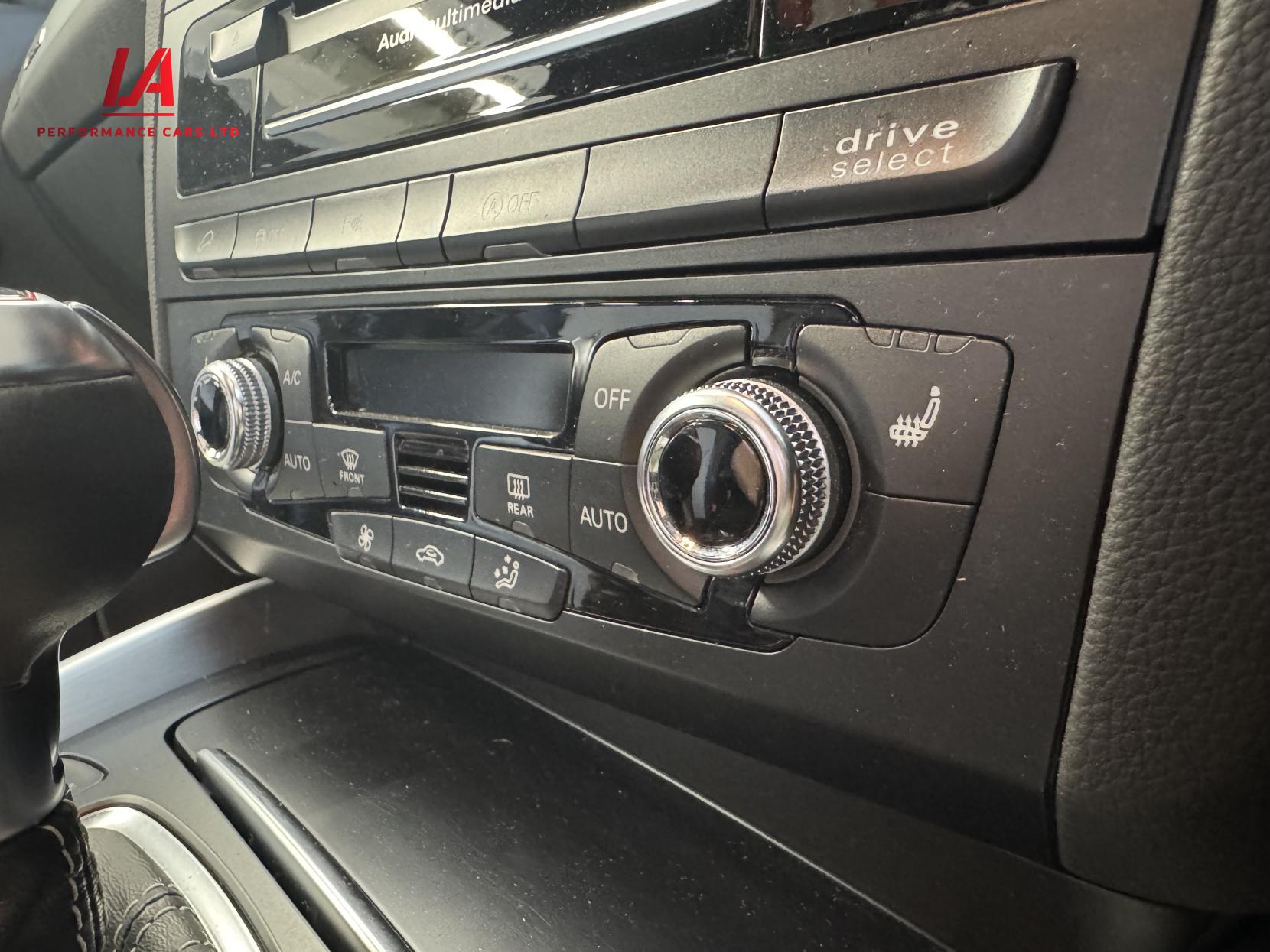 Audi SQ5 3.0 BiTDI V6 SUV 5dr Diesel Tiptronic quattro Euro 5 (s/s) (313 ps)