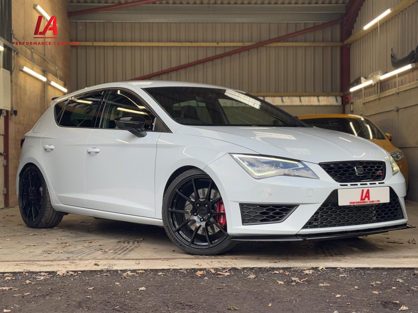 SEAT Leon 2.0 TSI Cupra 290 Black Hatchback 5dr Petrol DSG Euro 6 (s/s) (290 ps)