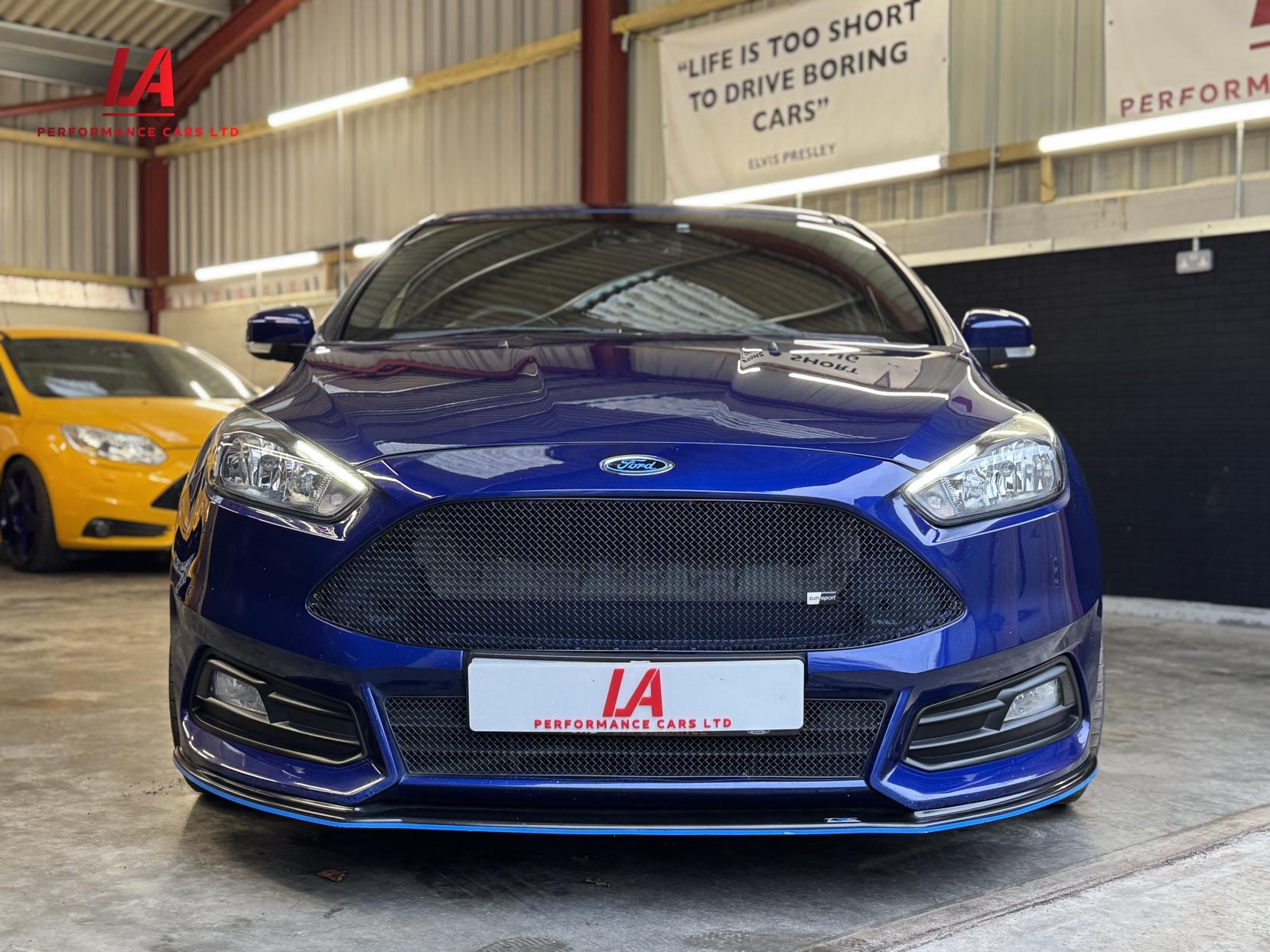 Ford Focus 2.0T EcoBoost ST-2 Hatchback 5dr Petrol Manual Euro 6 (s/s) (250 ps)