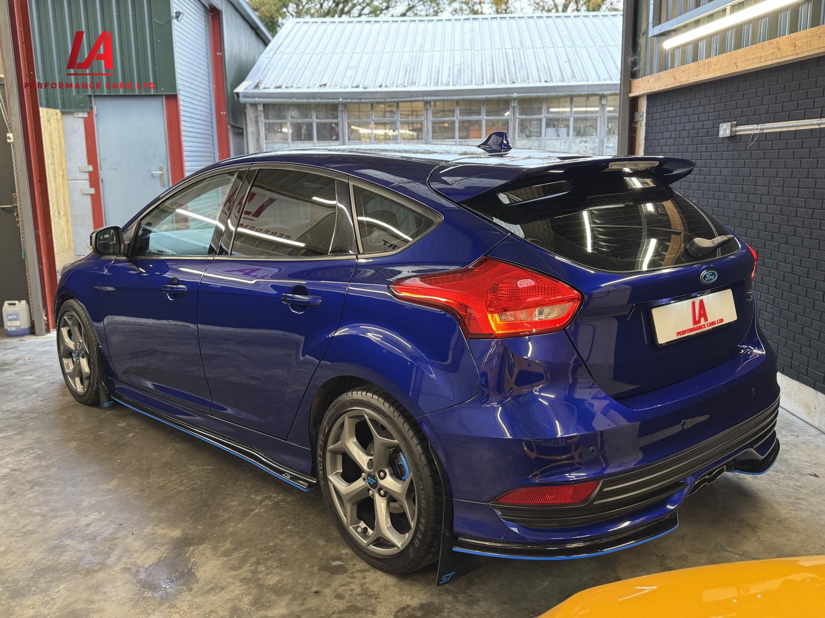 Ford Focus 2.0T EcoBoost ST-2 Hatchback 5dr Petrol Manual Euro 6 (s/s) (250 ps)