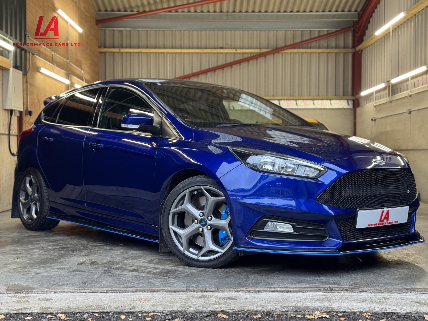 Ford Focus 2.0T EcoBoost ST-2 Hatchback 5dr Petrol Manual Euro 6 (s/s) (250 ps)