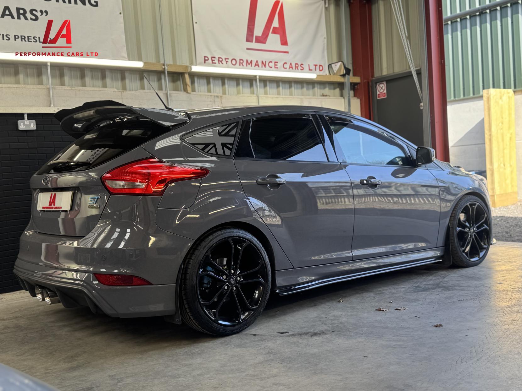 Ford Focus 2.0T EcoBoost ST-3 Hatchback 5dr Petrol Manual Euro 6 (s/s) (250 ps)