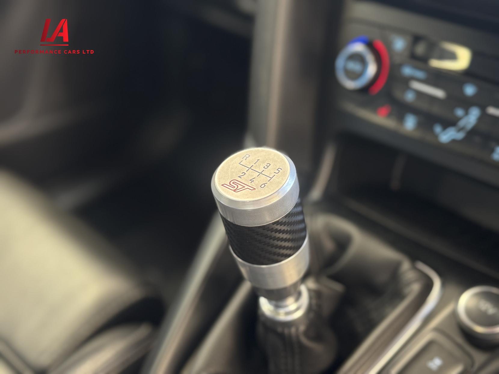 Ford Focus 2.0T EcoBoost ST-3 Hatchback 5dr Petrol Manual Euro 6 (s/s) (250 ps)